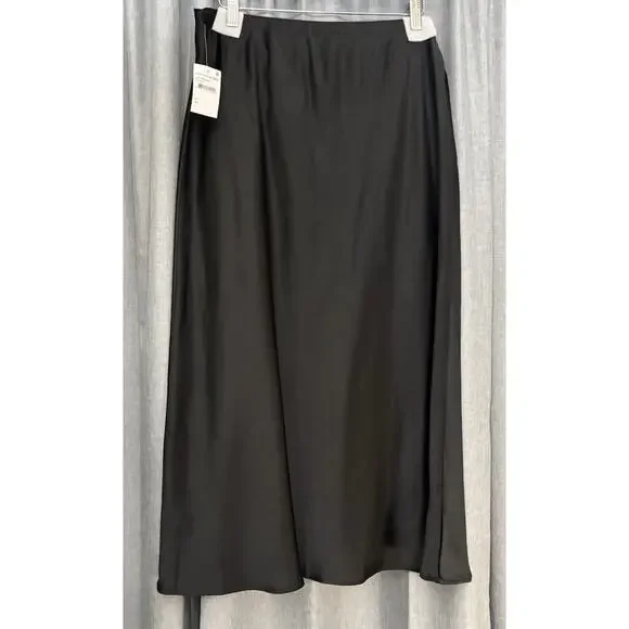 Elegant Black A-Line Skirt - Picture 3 of 9